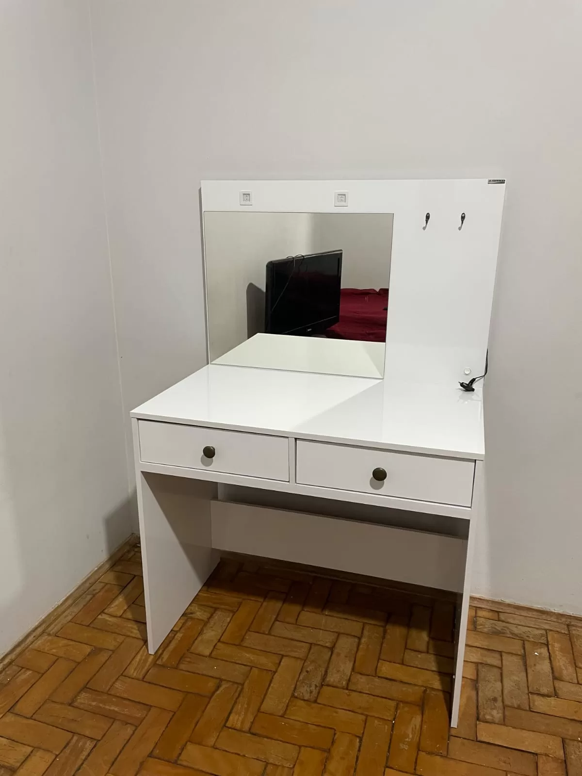 PENTEADEIRA CAMARIM LED IDEAL